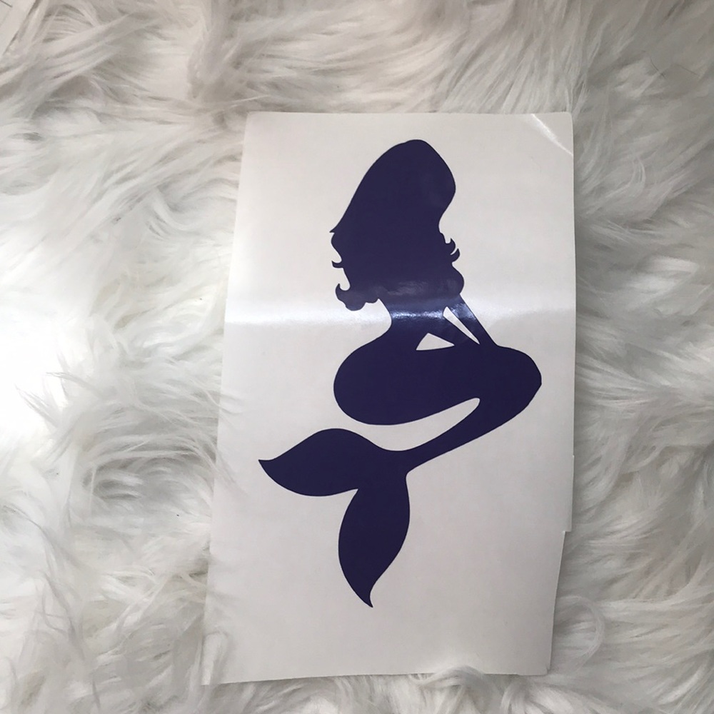 π΄ Mermaid Pin Up Vinyl Sticker π§π»ββοΈ Purple - Picture 1 of 3